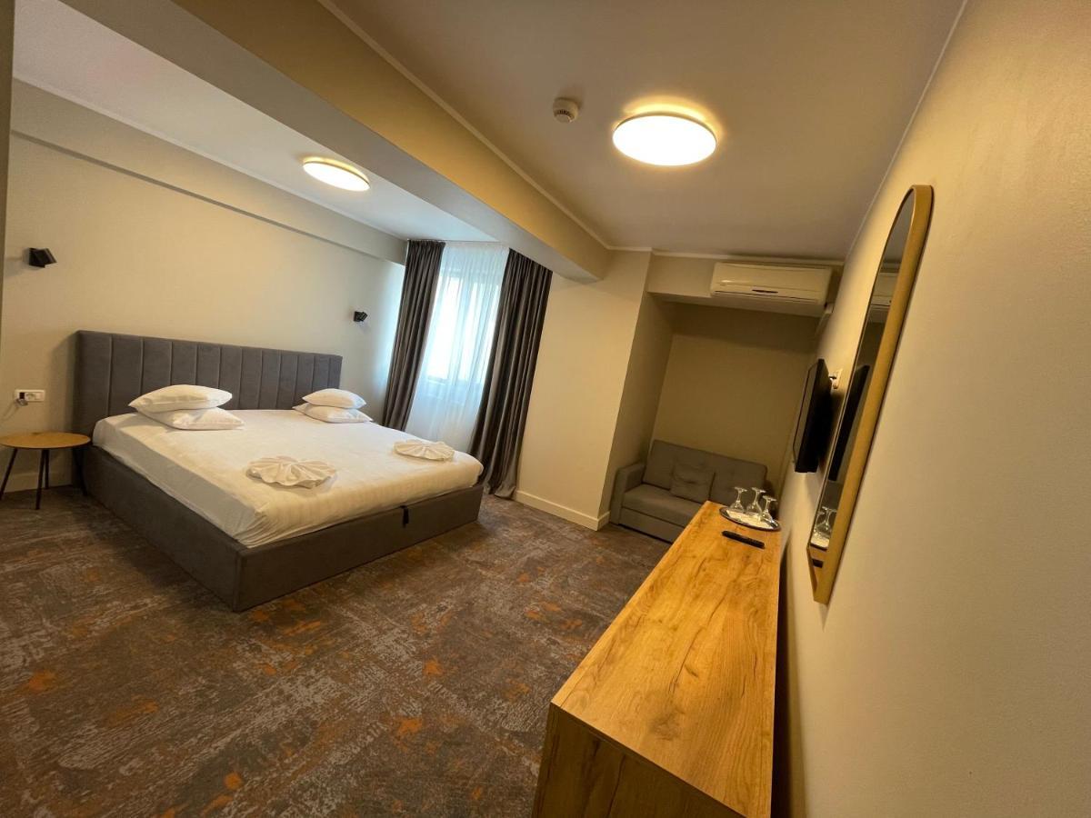 Hotel City Tulcea Exterior foto