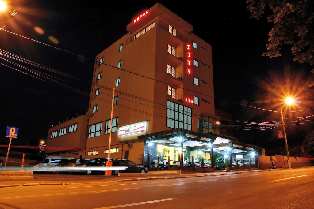 Hotel City Tulcea Exterior foto