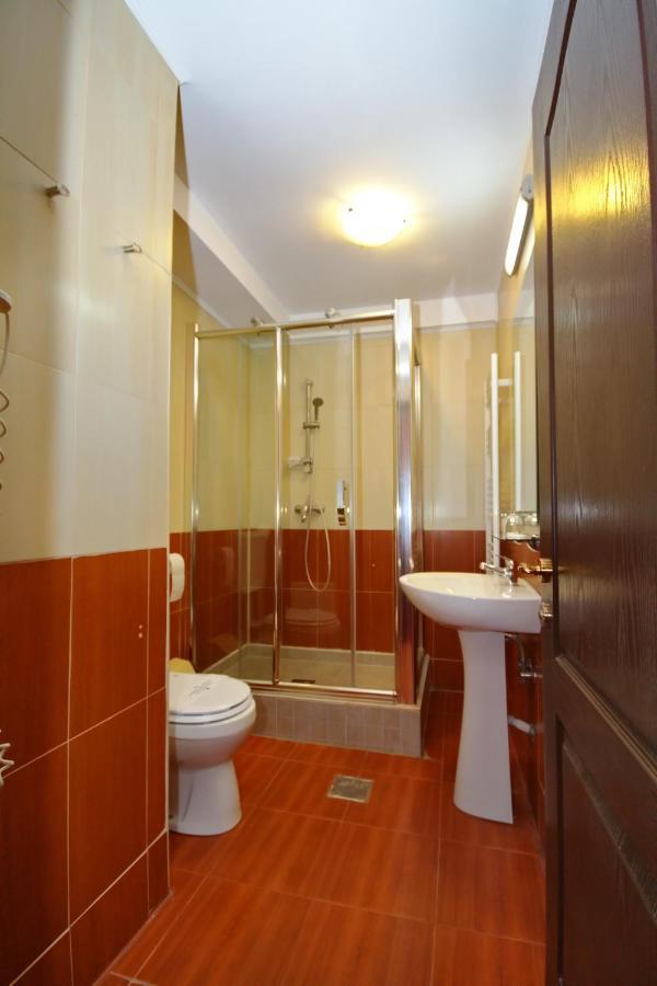 Hotel City Tulcea Habitación foto